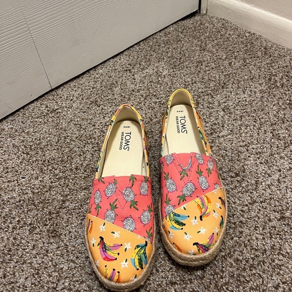 Toms Pink and Orange Espadrilles Vibrant Floral Slip-On - Picture 1 of 8